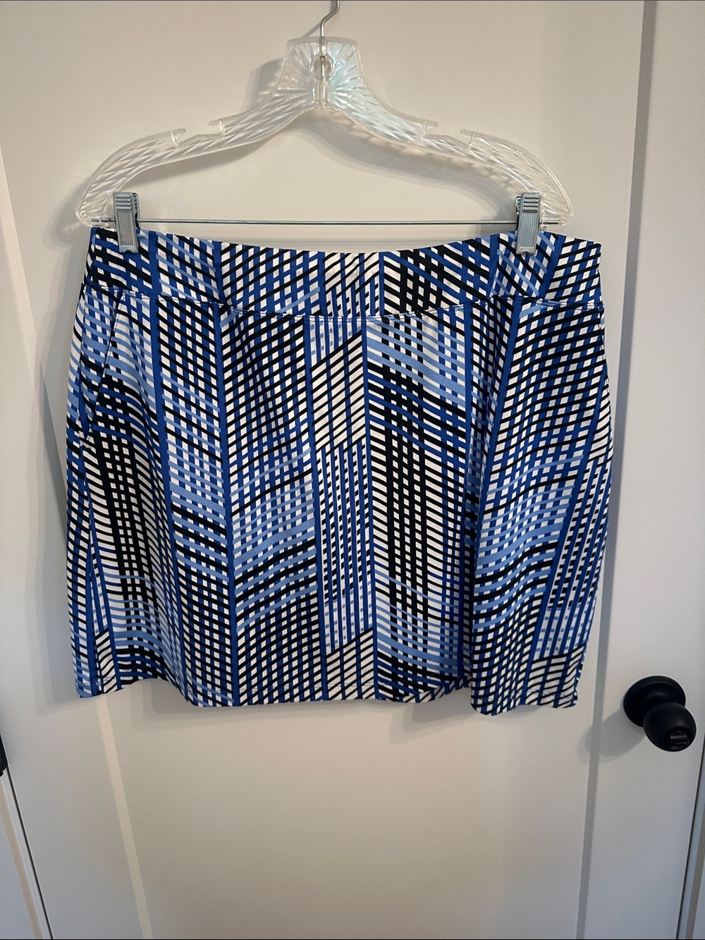 Tail Blue, Black and White Graphic Print Golf Skirt